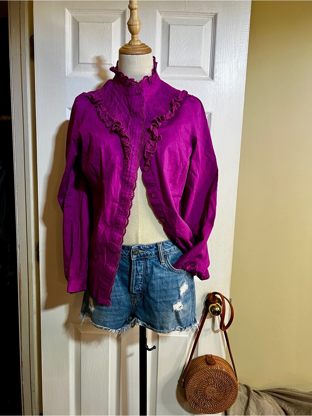 Talbots Wms Magenta Cotton Eyelet Pleated Ruffle L/S‎ Retro Shabby Chic Top M